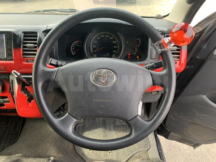 Toyota Hiace 2009 — 5