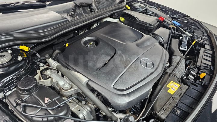 Mercedes Benz GLA Class 2019 — 5