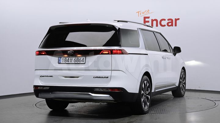 Kia Carnival 2021 — 2