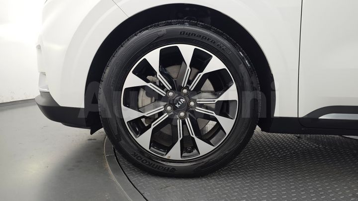 Kia Carnival 2021 — 5