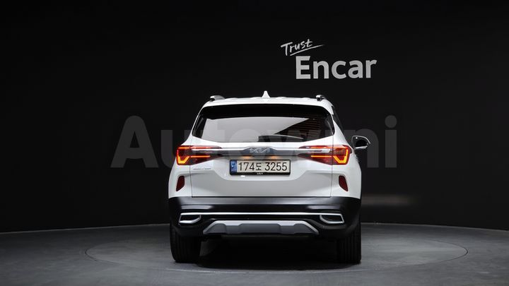 Kia Seltos 2023 — 4