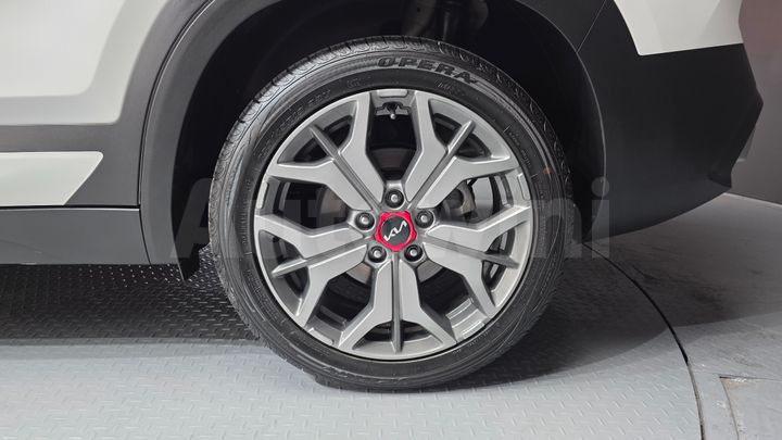 Kia Seltos 2023 — 5