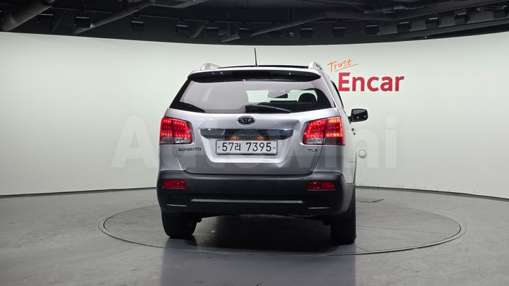 Kia Sorento 2010 — 4