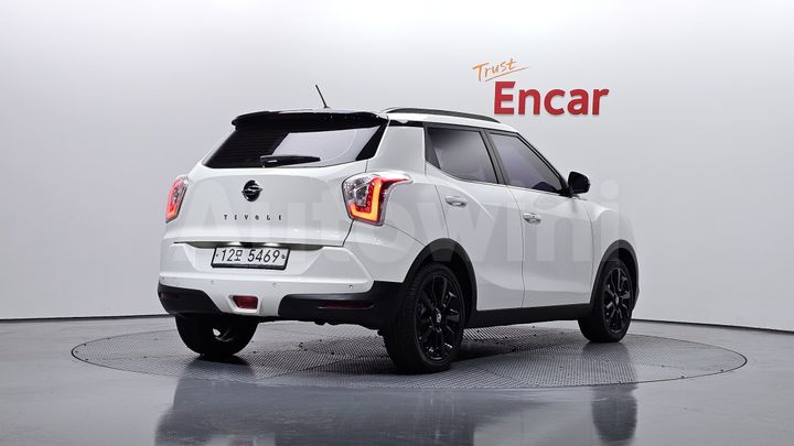 KGM (Ssangyong) Tivoli 2015 — 2