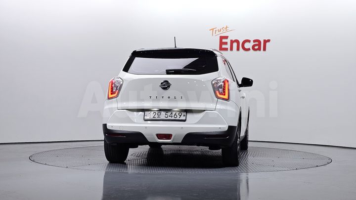 KGM (Ssangyong) Tivoli 2015 — 4