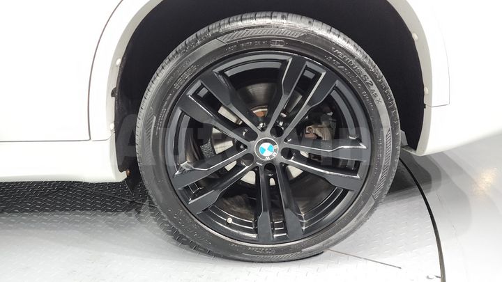BMW X5 2017 — 5