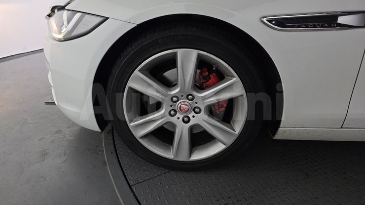 Jaguar XE 2016 — 5