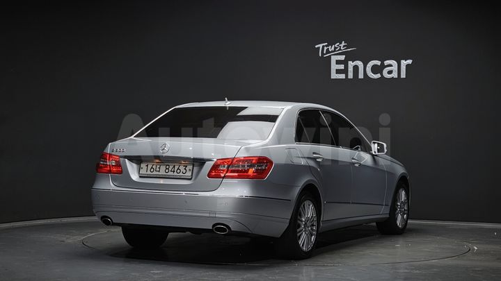 Mercedes-Benz E Class 2010 — 2