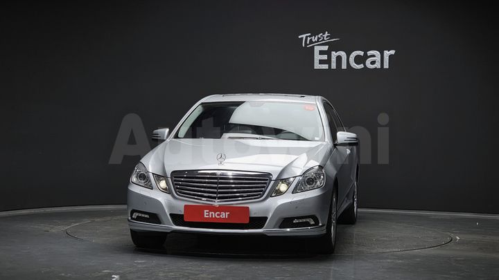 Mercedes-Benz E Class 2010 — 3