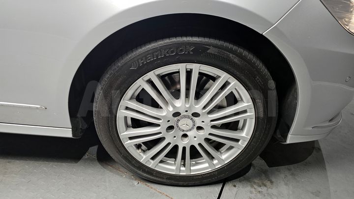 Mercedes-Benz E Class 2010 — 5