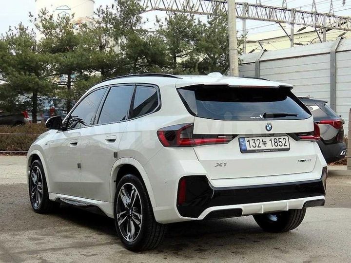 BMW X1 2024 WBA51EE08R5Y36953 — 3