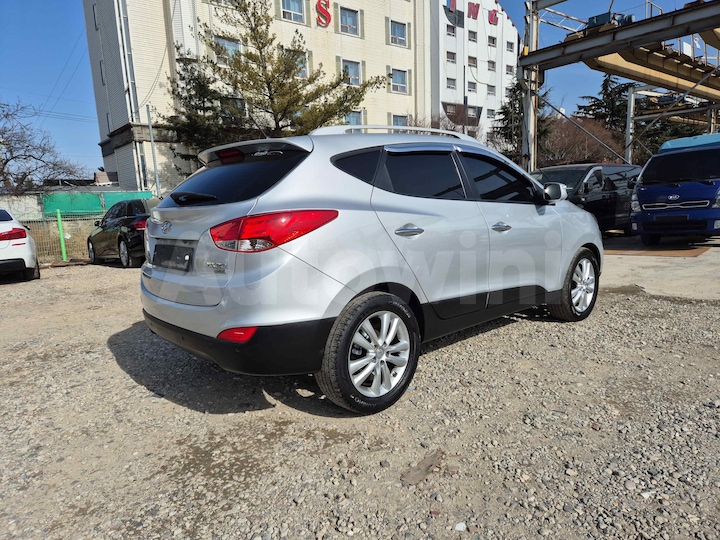 Hyundai Tucson 2011 — 5