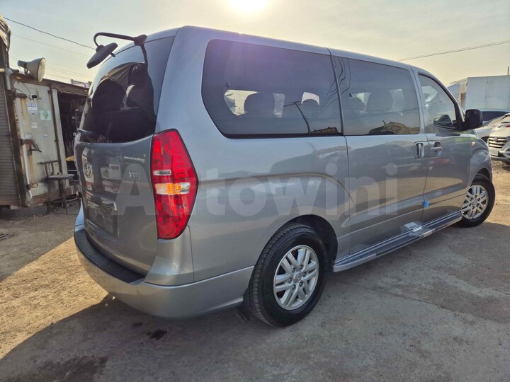 Hyundai Starex 2017 — 5