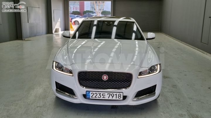 Jaguar XF 2018 — 3