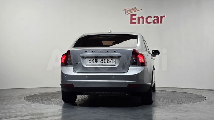 Volvo S40 2009 — 4