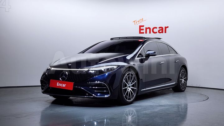 Mercedes Benz EQS