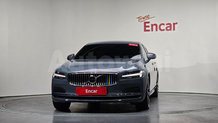 Volvo S90 2021 — 3