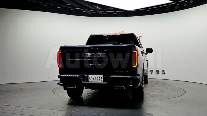 GMC Sierra 2023 — 4