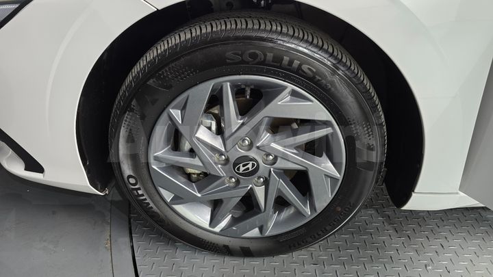 Hyundai Avante 2024 — 5