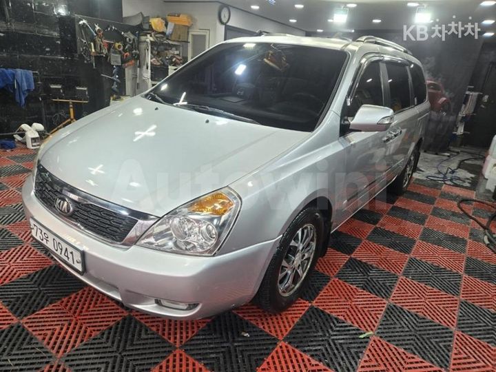 Kia Carnival 2014 — 2