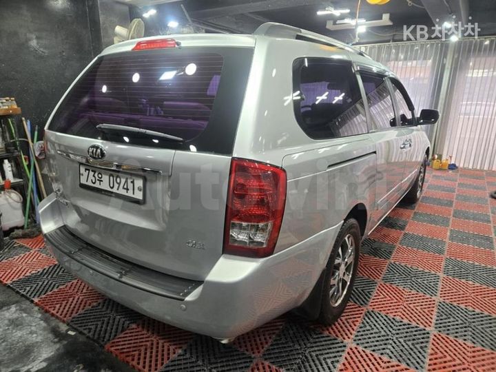 Kia Carnival 2014 — 3