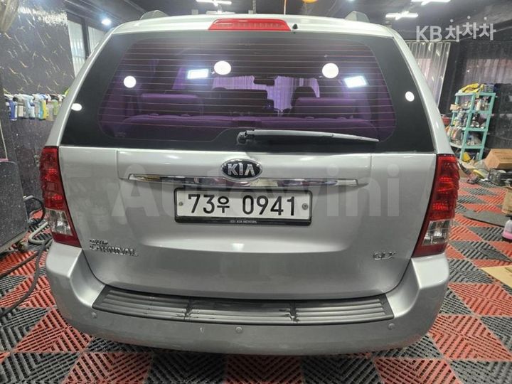 Kia Carnival 2014 — 4