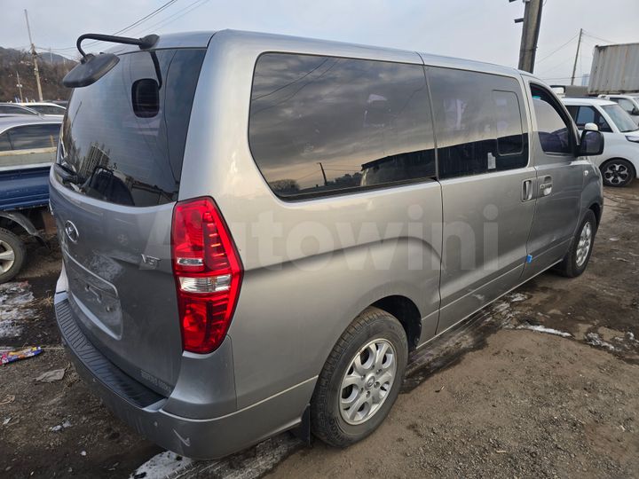 Hyundai Starex 2015 — 5