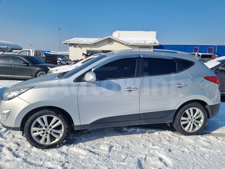 Hyundai Tucson 2011 — 2