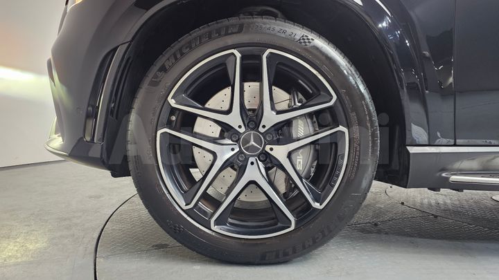 Mercedes Benz GLE Class 2023 — 4