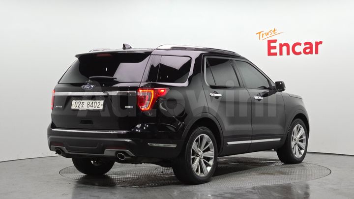Ford Explorer 2018 — 2