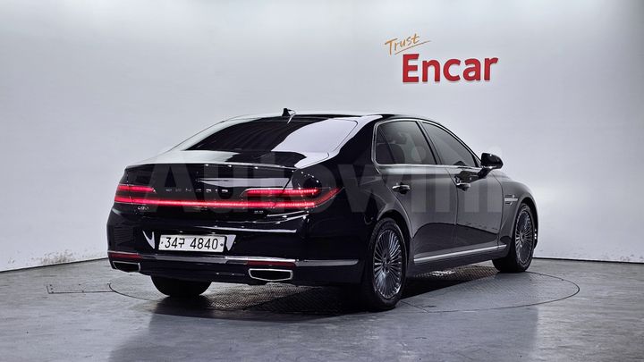 Genesis G90 2019 — 2