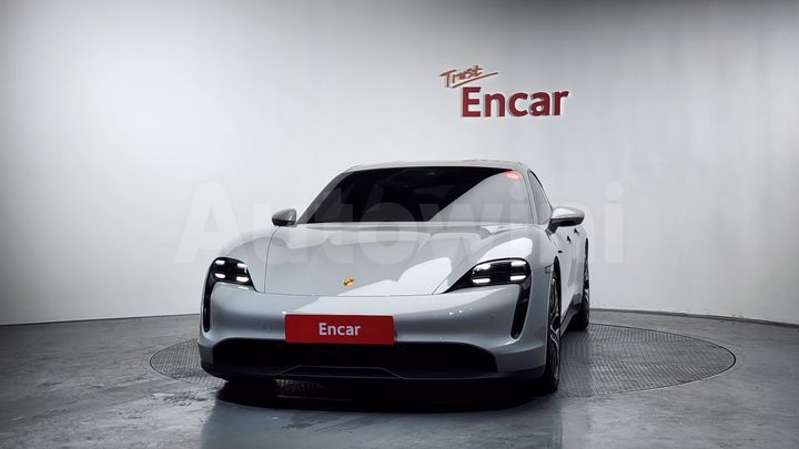 Porsche Taycan 2022 — 3
