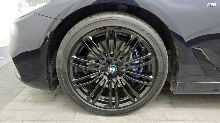 BMW 5 Series 2017 — 5