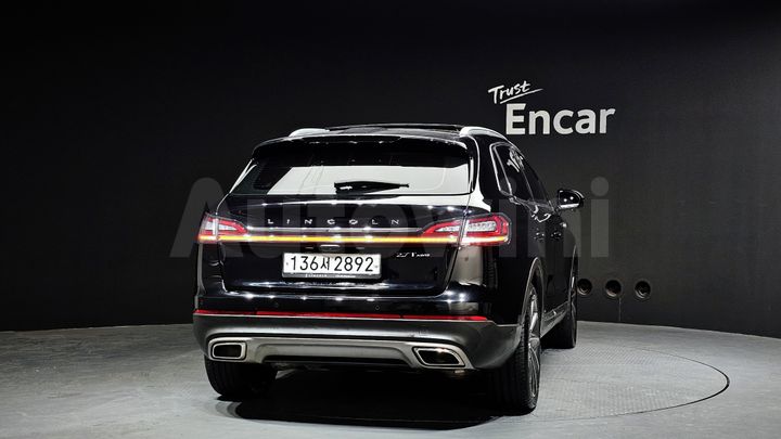 Lincoln Nautilus 2020 — 4