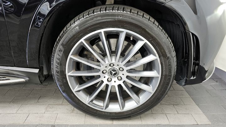 Mercedes Benz GLE Class 2023 — 5