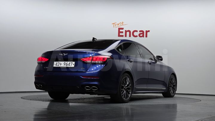 Genesis G80 2017 — 2