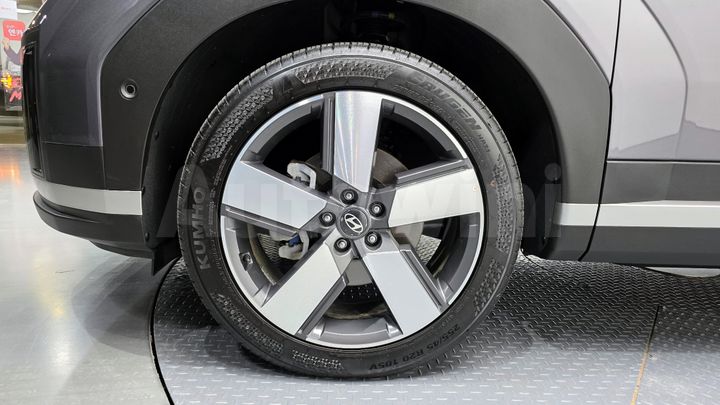 Hyundai SantaFe 2025 — 5