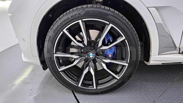 BMW X7 2020 — 5