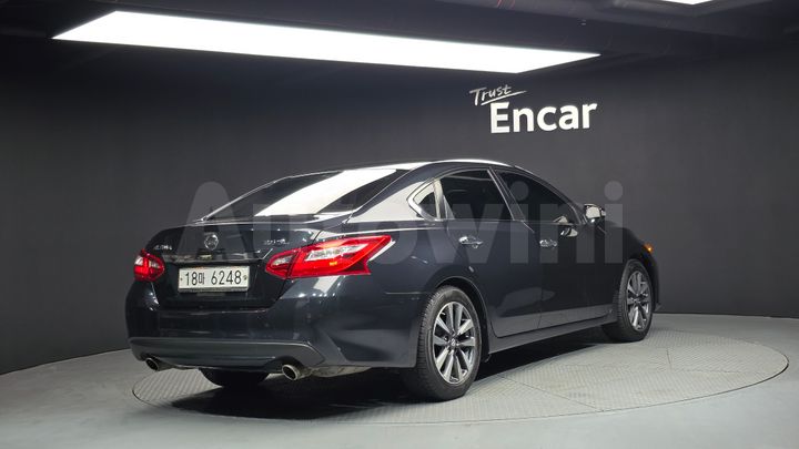Nissan Altima 2017 — 2