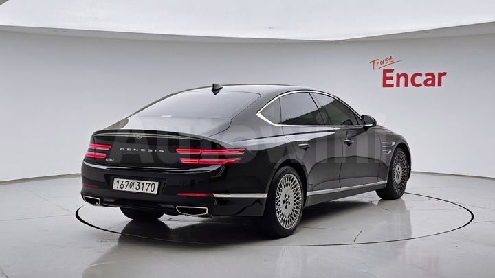 Genesis G80 2023 — 2