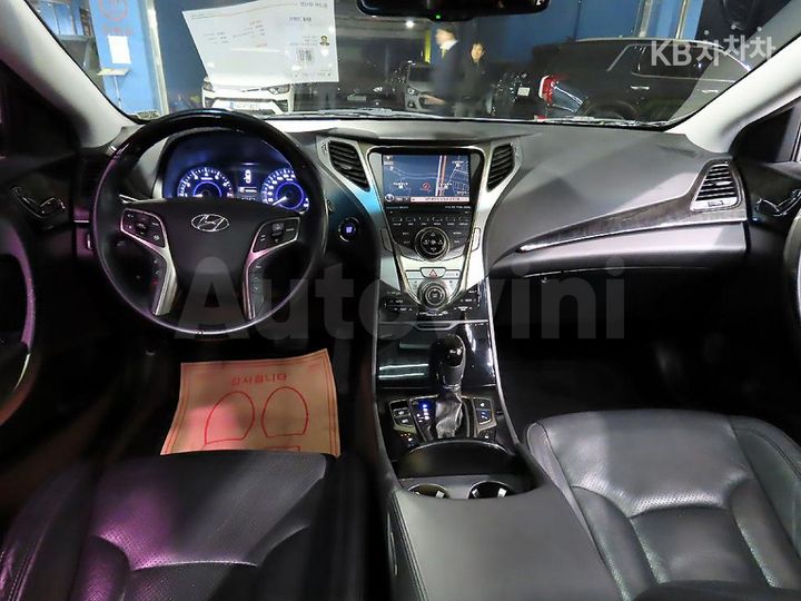 Hyundai Starex 2011 — 5
