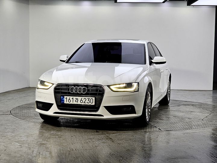 Audi A4 2013 — 2