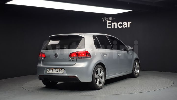 Volkswagen Golf 2013 — 2