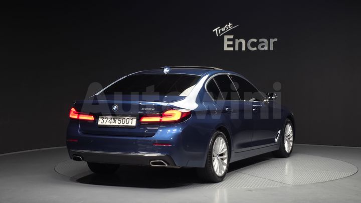BMW 5 Series 2021 — 2
