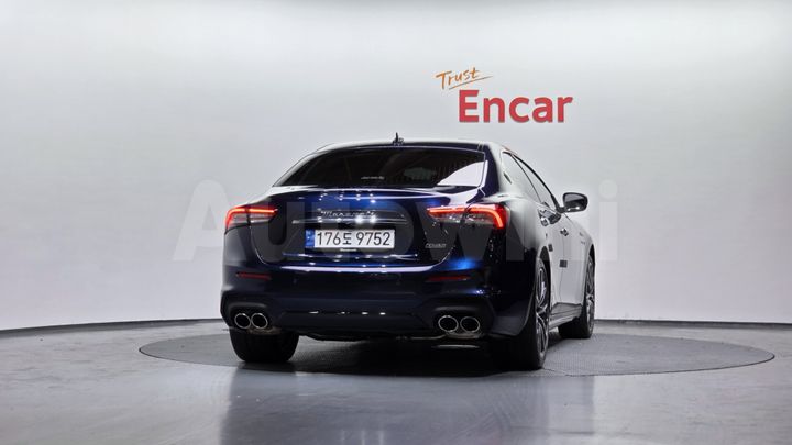 Maserati Ghibli 2022 — 4