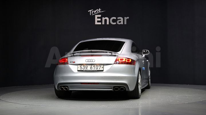 Audi TTS 2011 — 4