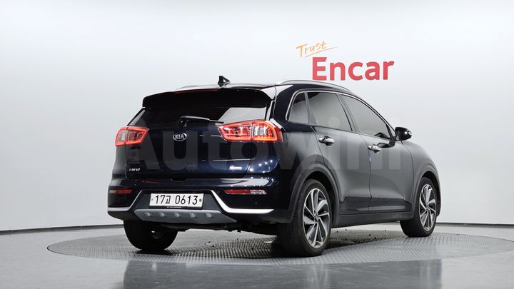Kia Niro 2017 — 2