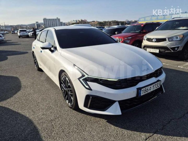 Kia K5 2024 — 2