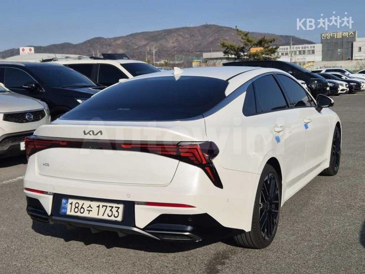 Kia K5 2024 — 4