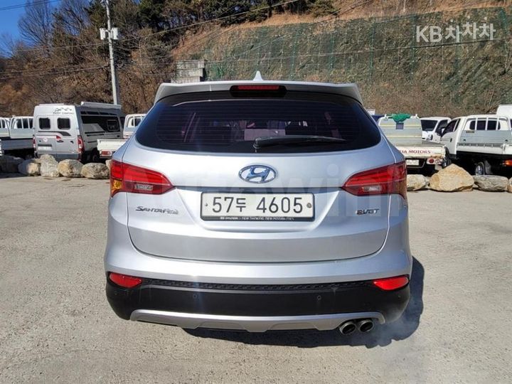 Hyundai SantaFe 2015 — 4